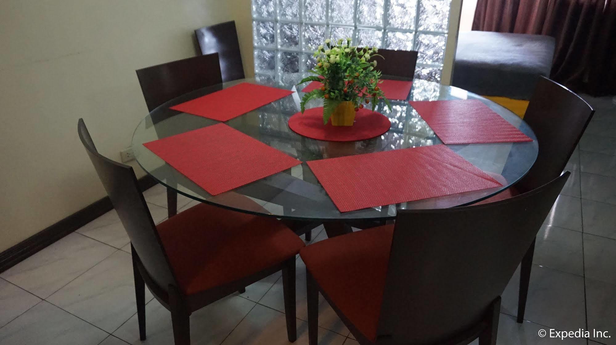 Manila Bay Serviced Apartments Eksteriør bilde